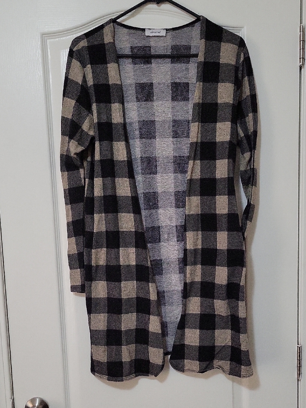 Elevated Plaid Open-Front Long Cardigan in Black and Cream